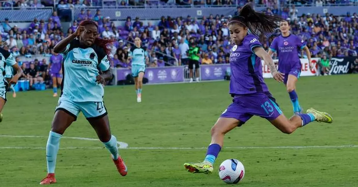 FIFA awards for best goals won by Ovalle’s scorpion kick and Montiel's overhead shot