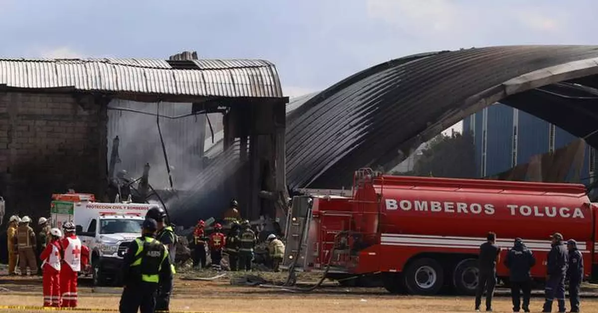Small plane crashes in central Mexico, killing at least 7 people, official says