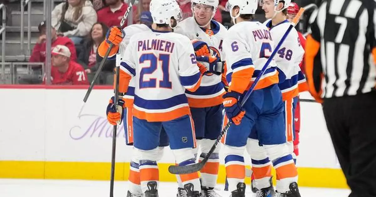 Horvat and Duclair score as Islanders end Lightning's 7-game win streak with 2-1 victory
