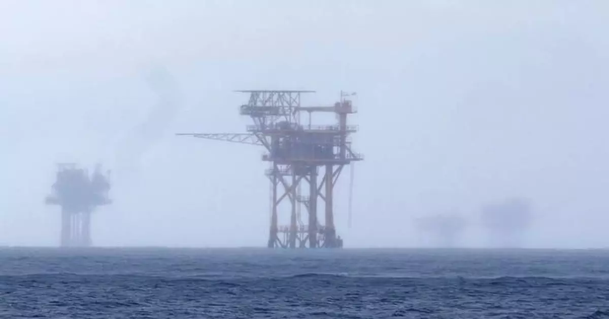 First of 30 oil lease sales planned for Gulf of Mexico draws $300 million from companies