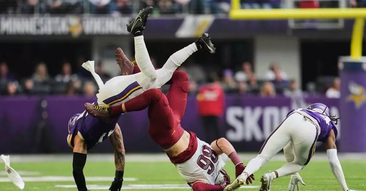 Commanders fear torn ACL for tight end Zach Ertz, lament loss of revered veteran