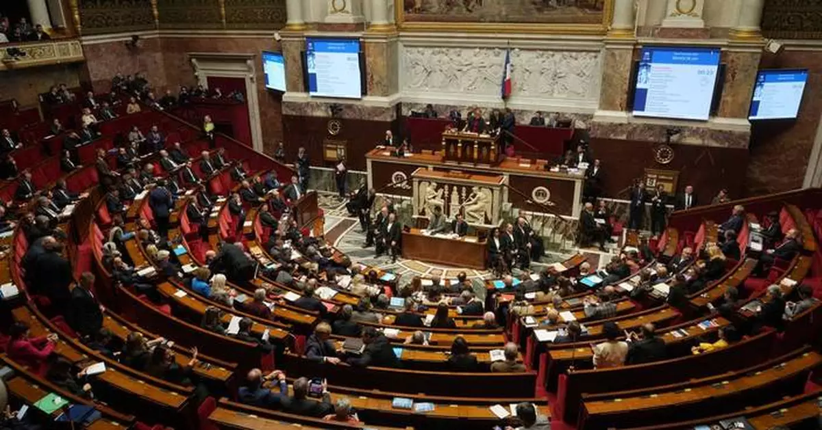 France races to avoid US-style government shutdown after budget talks collapse