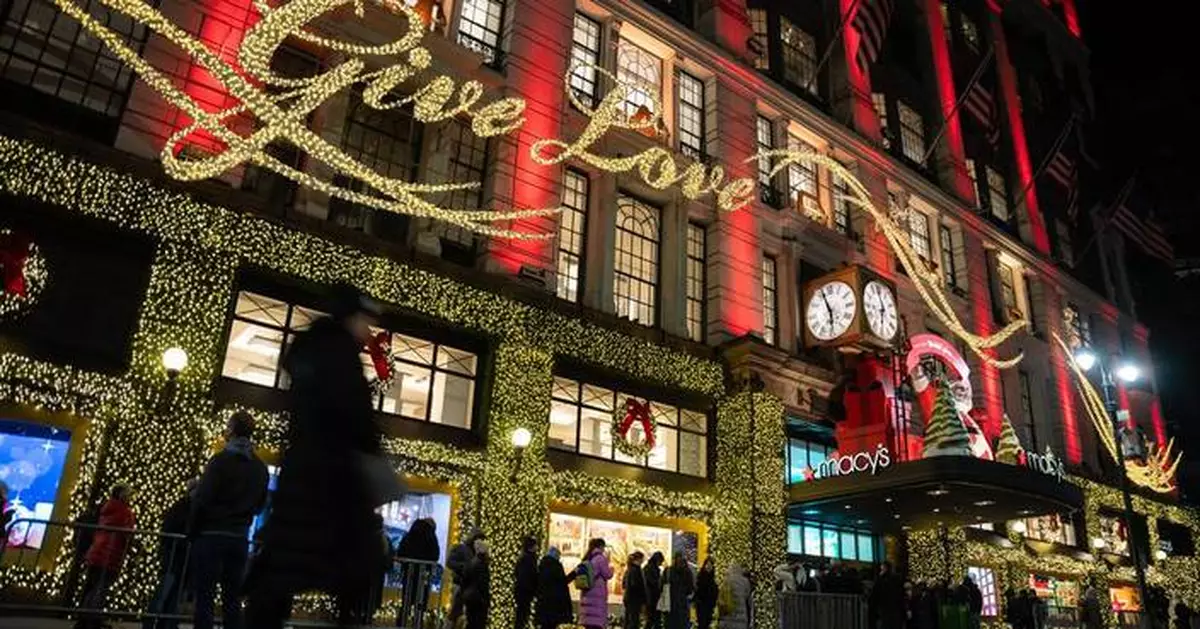 New Year's Day: What's open? Retailers. What's closed? Government and Banks.