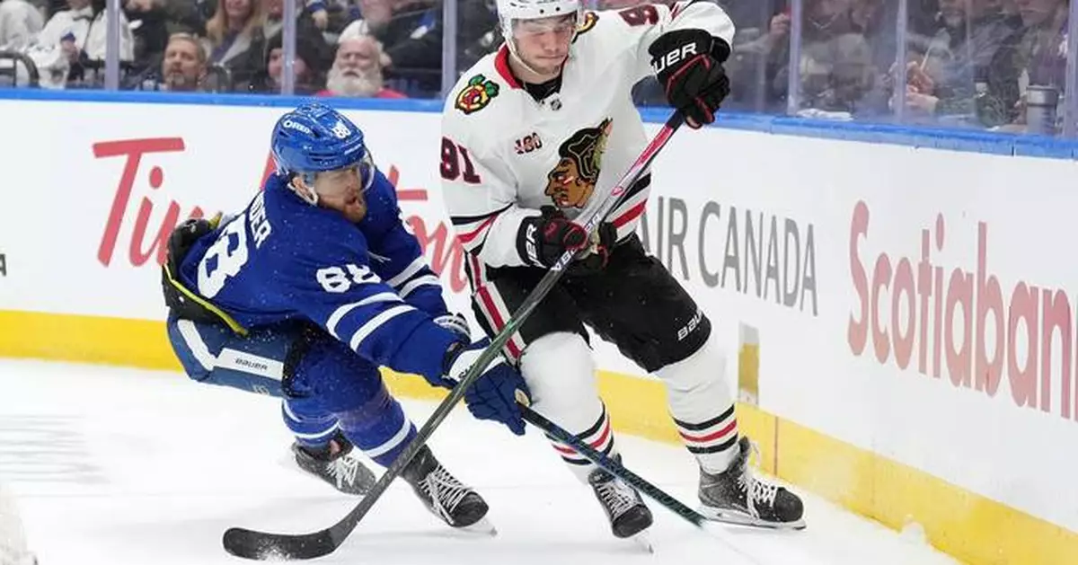 Blackhawks lose Frank Nazar to facial injury in 5th straight defeat