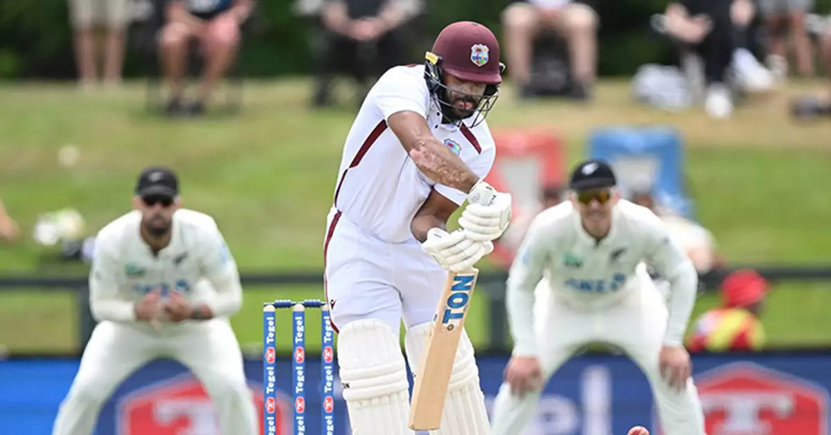 The West Indies are 99-2 at lunch on the 1st day of the 2nd test against New Zealand