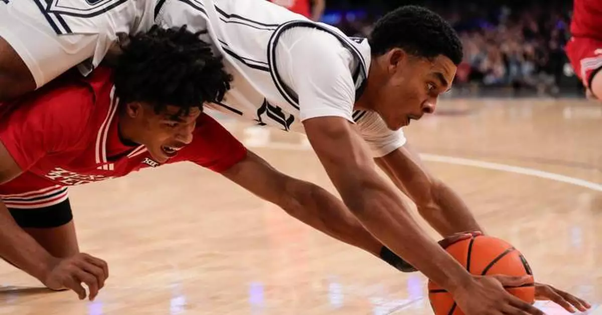 No. 19 Texas Tech overcomes foul trouble in stunning comeback from 17 down against 3rd-ranked Duke