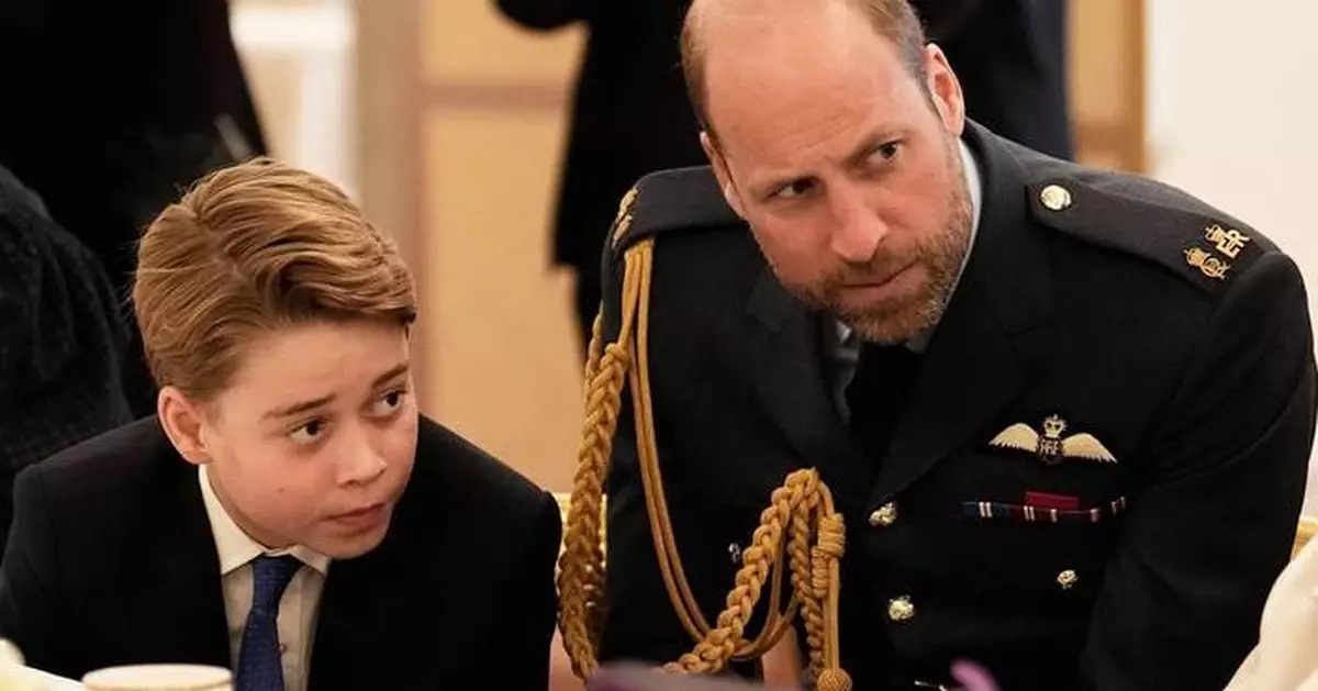 Prince William brings his son to the same homeless shelter he first visited with Princess Diana