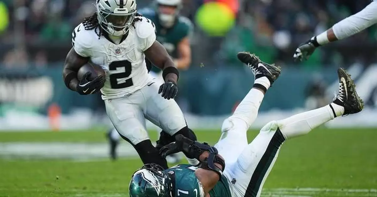 Ashton Jeanty struggles to find success behind Raiders' weak offensive line