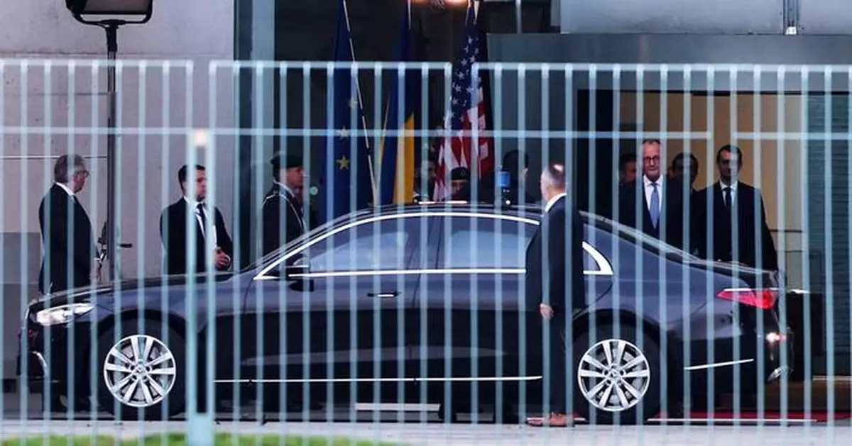 European leaders expected to cement support for Ukraine amid US pressure to accept peace deal