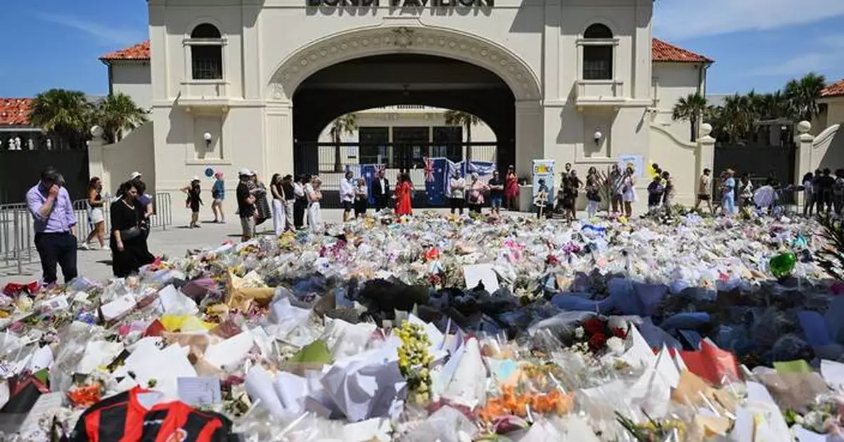 Australian state plans tougher laws against displaying extremist flags after Bondi shooting