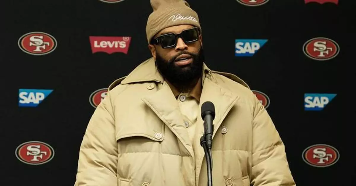 49ers' Trent Williams exits with hamstring injury on first play vs. Bears