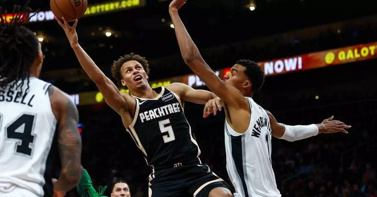 Victor Wembanyama records 100th straight game with at least one block, joining elite company