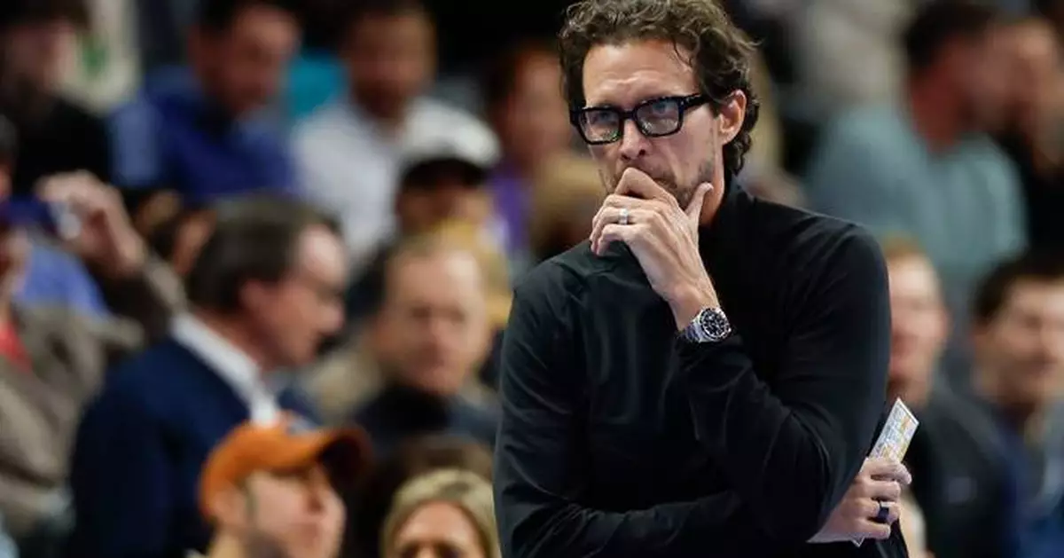 Victor Wembanyama leads Spurs to a 126-98 win against Hawks with 26-point performance