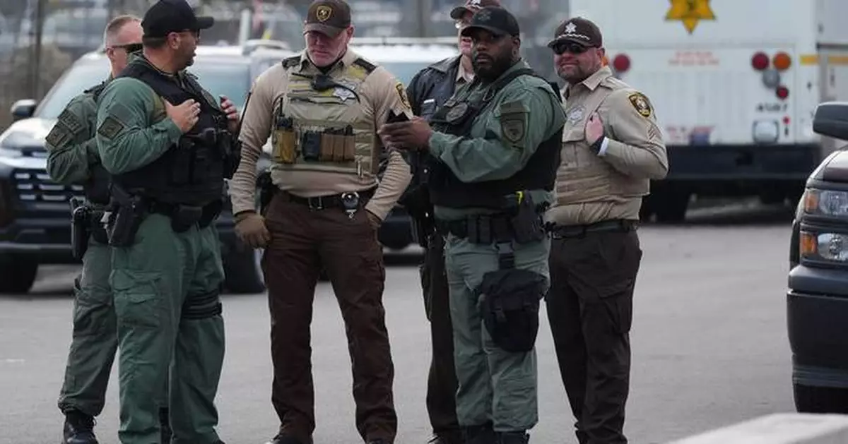 Court blocks the release of hundreds of immigrants arrested in a Chicago-area crackdown