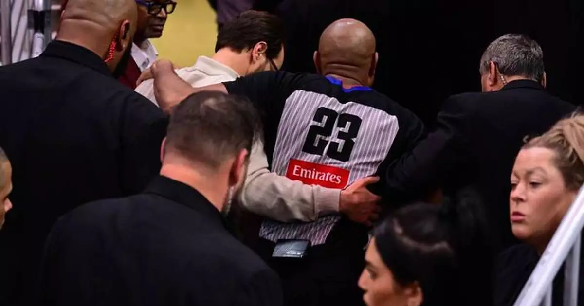 NBA official Tre Maddox suffers leg injury during Bulls-Cavaliers game