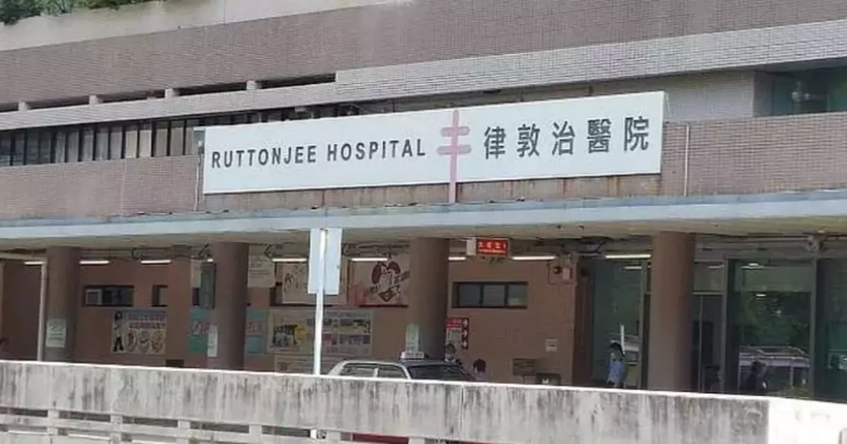 Woman killed in Central traffic accident; taxi driver arrested for dangerous driving