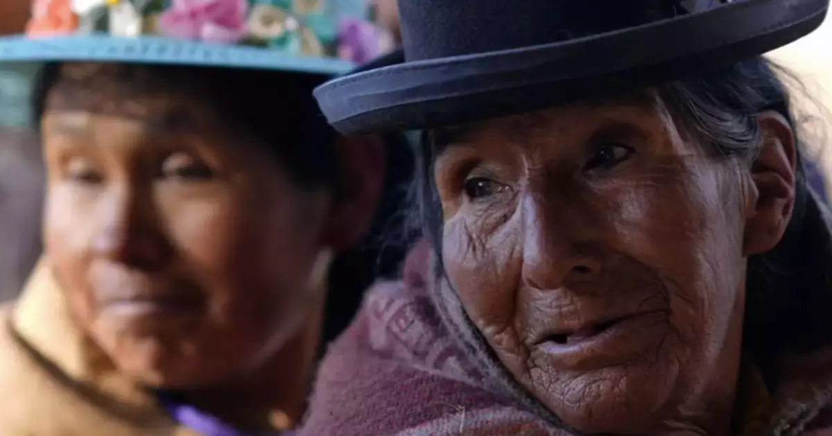 See the world in vertical: Top photos by AP's photojournalists in 2025