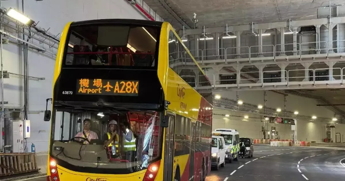 Police Implement Traffic Controls for New Year's Eve Celebrations in Hong Kong. Plan Your Journey in Advance