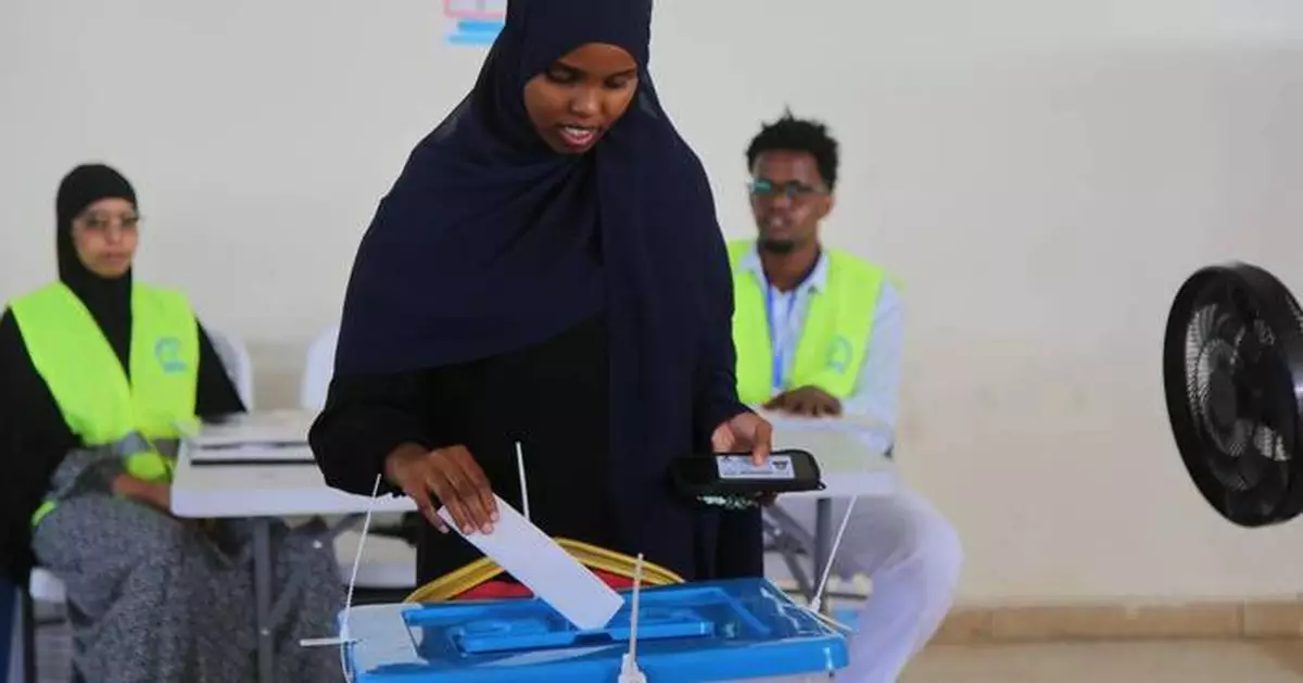 Somalis vote in the first one-person, one-vote local election in decades