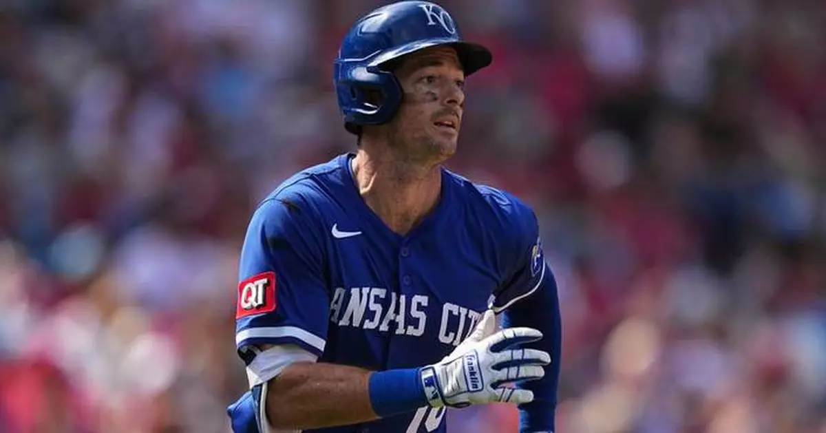 Outfielder Mike Yastrzemski agrees to $23 million, 2-year deal with the Braves