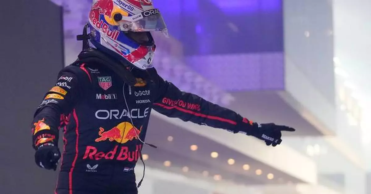 McLaren's botched strategy call helps Verstappen win Qatar GP as F1 title fight goes to final race