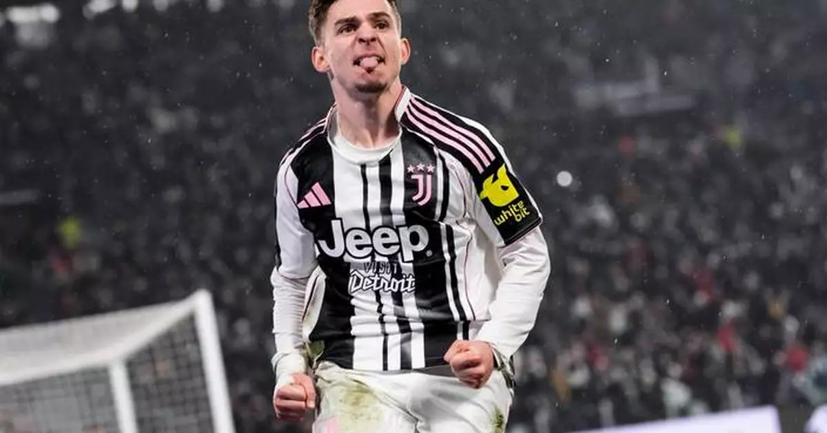 Juventus beats Roma 2-1 to move within a point of top four in Serie A