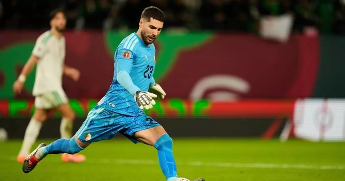 Algeria books place in Africa Cup knockout stage as France great Zidane cheers team on