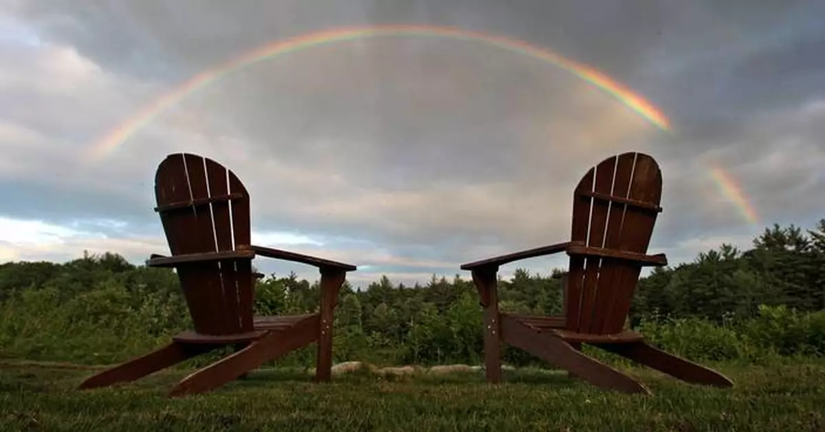 Creating a simple garden sanctuary for year-round relaxation