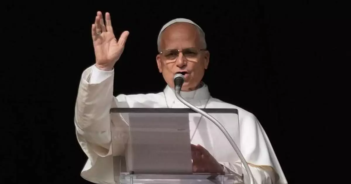 Pope offers gentle critique of Vatican culture in Christmas greeting reminiscent of past