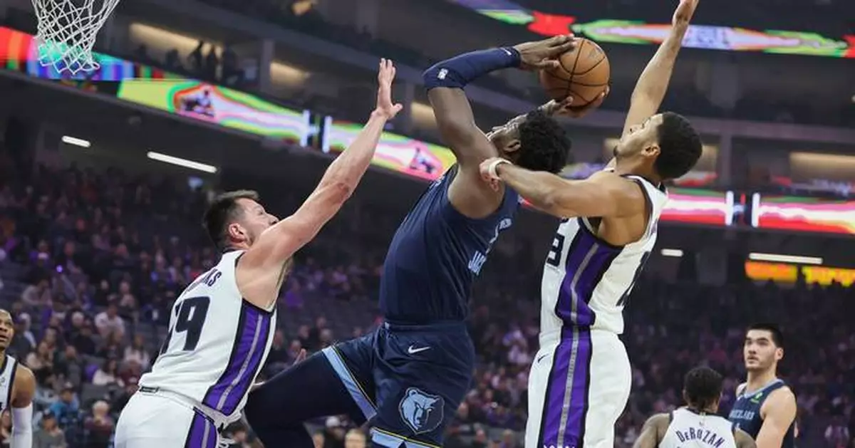 Zach Edey has career-high 32 points to lead Grizzlies past Kings 115-107