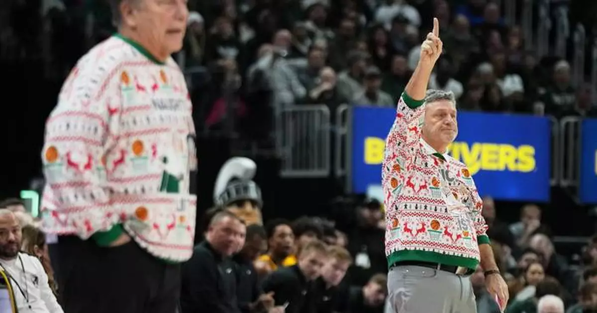 No. 9 Michigan State beats Oakland 79-70 as Tom Izzo and Greg Kampe don custom holiday sweaters