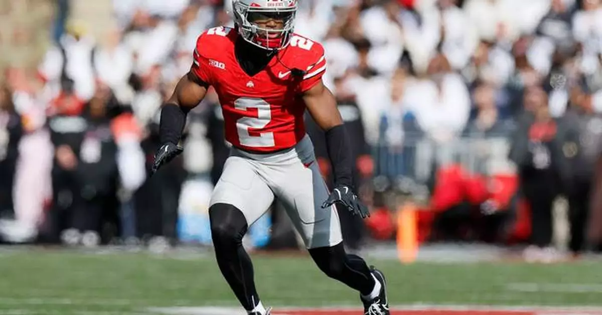 AP All-Big Ten: Indiana's Cignetti repeats as coach of year; Hoosiers and Buckeyes dominate 1st team