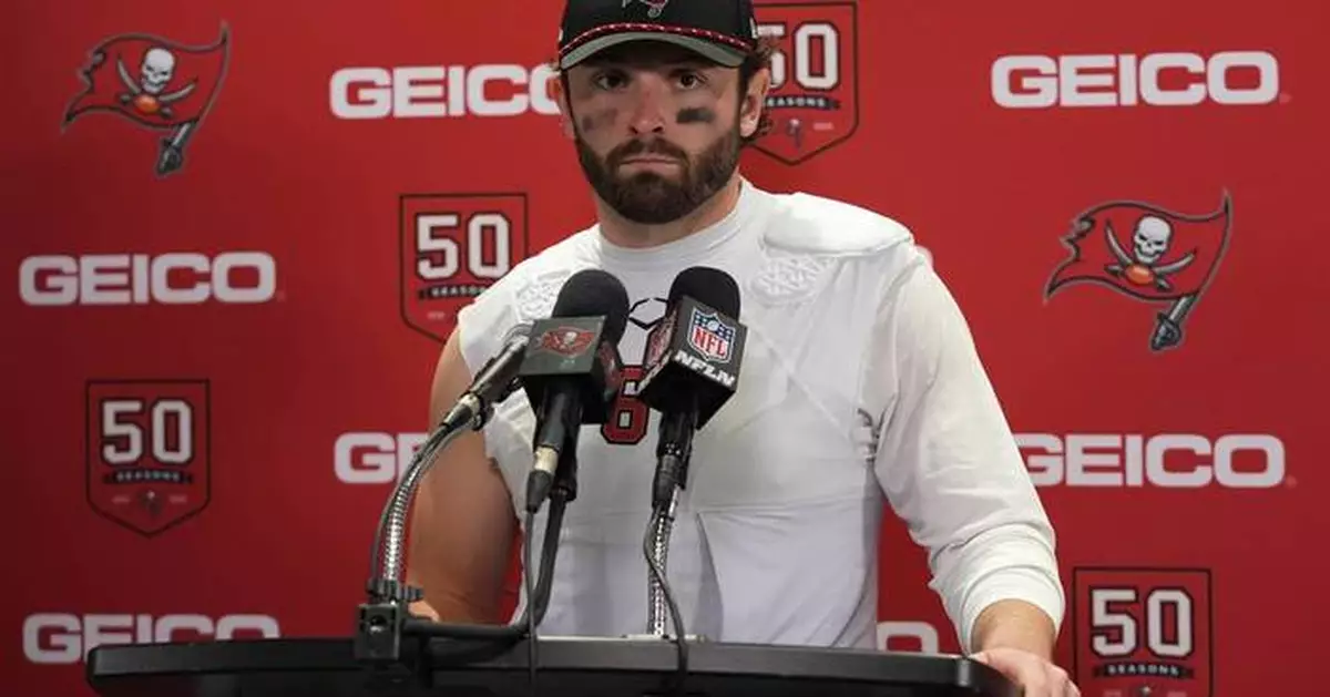 Buccaneers are still in the race for the NFC South title despite an eighth loss in 10 games