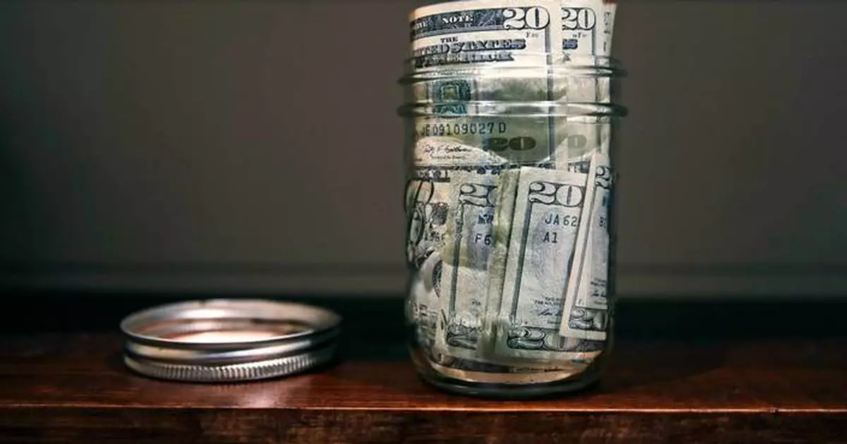 Find inspiration for achieving your financial resolutions and money goals in 2026