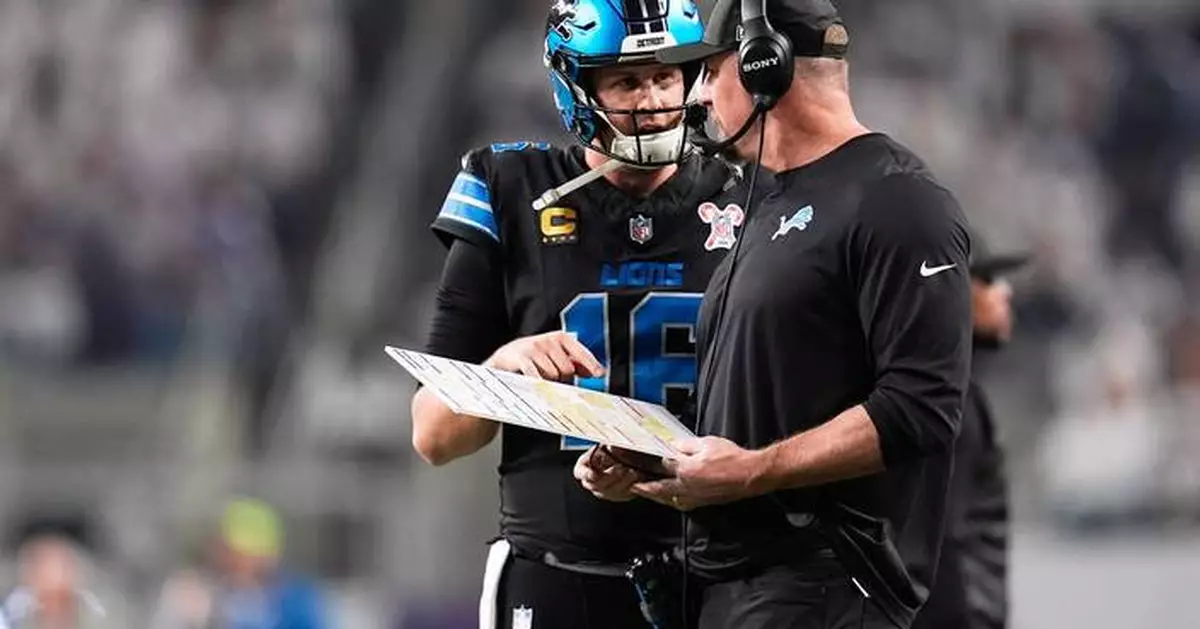 Lions eliminated after Goff's uncharacteristic giveaways in loss that sends Packers to playoffs