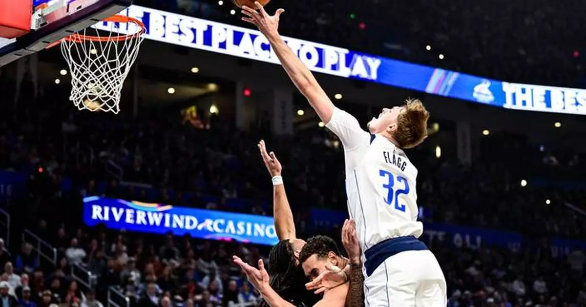 Gilgeous-Alexander's 33 points in 3 quarters power Thunder to 14th straight win