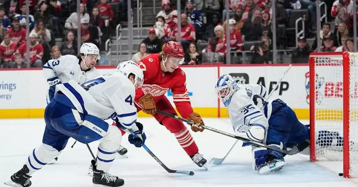 Simon Edvinsson scores winner in overtime as the Red Wings beat the Maple Leafs 3-2