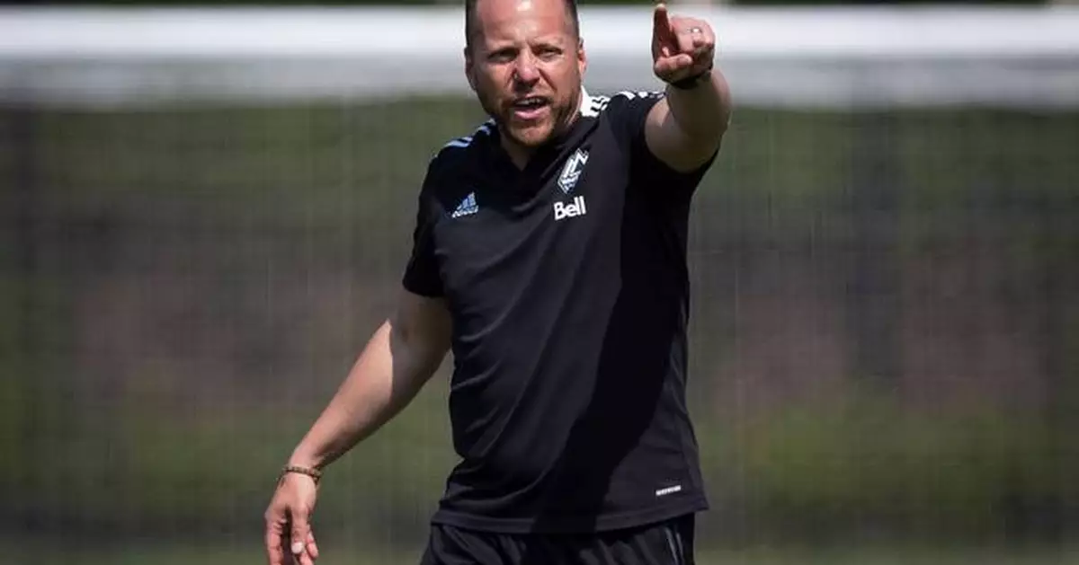 Los Angeles FC names Marc Dos Santos its head coach, promoting Steve Cherundolo's assistant