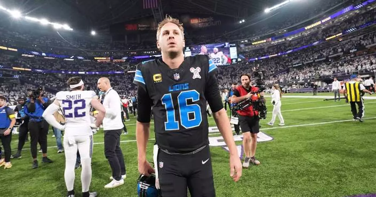 Lions are out of the playoff race, Packers are among 11 teams in and 3 spots remain open