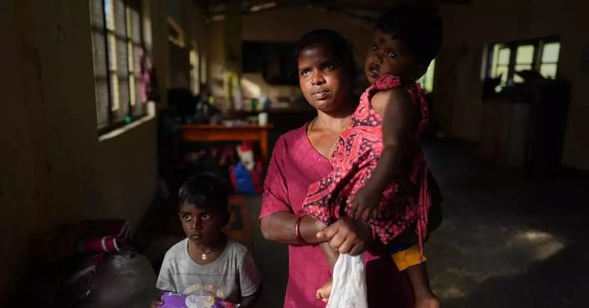 Sri Lanka tea workers struggle in poverty. Flooding cost many their lives