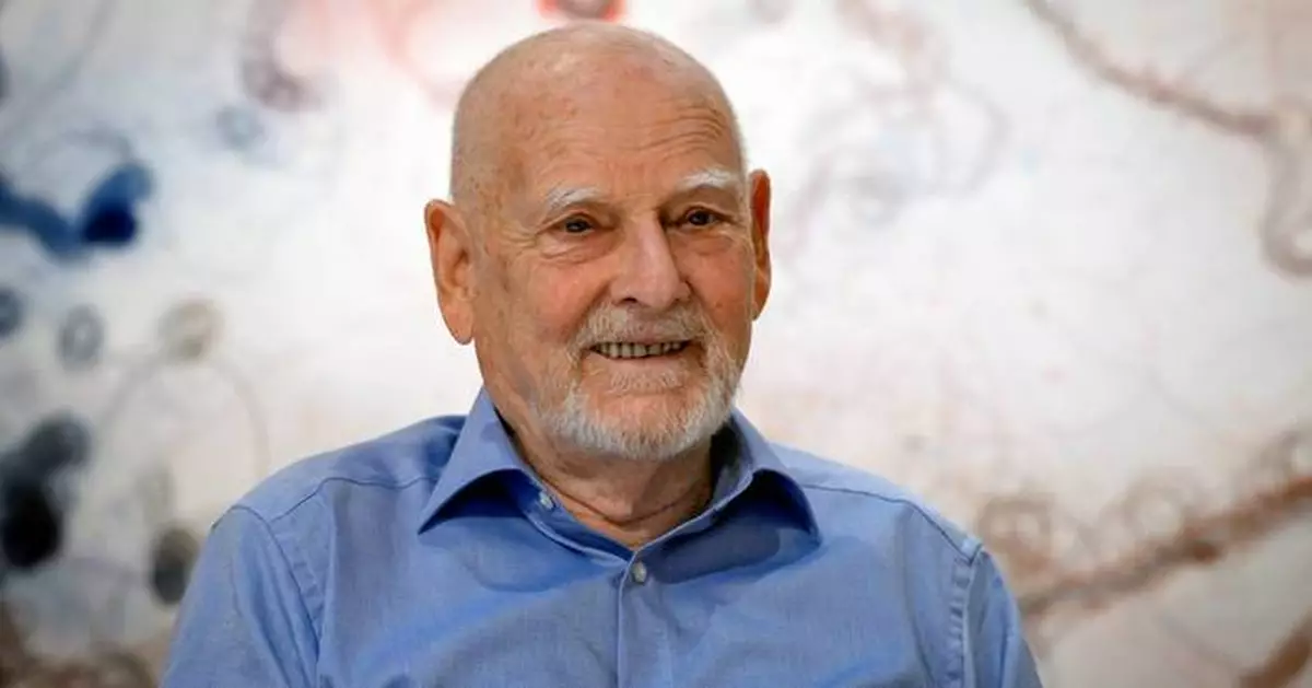 Theodor Pištěk, Czech Oscar-winning costume designer, dies at 93