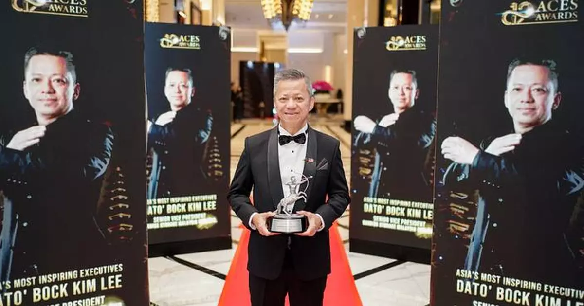 Dato' KL Bock of Sandisk triumphs, winning Asia's Most Inspiring Executives Award.