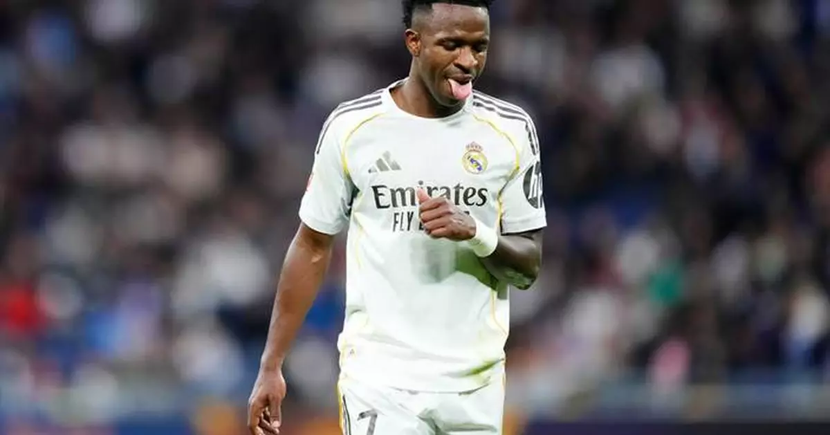 Vinícius wins over fans with 3 assists and a goal in Real Madrid's 6-1 rout of Monaco