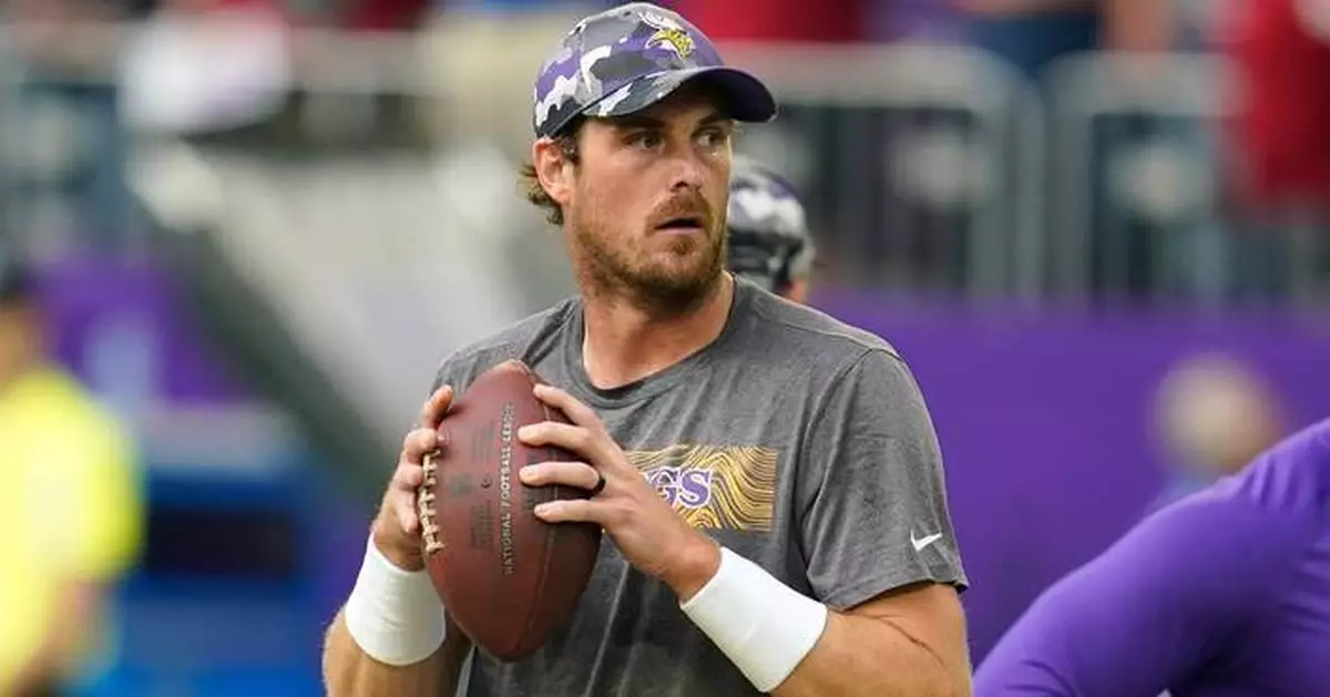 Eagles hire Packers QBs coach Sean Mannion as their 5th offensive coordinator in 5 seasons