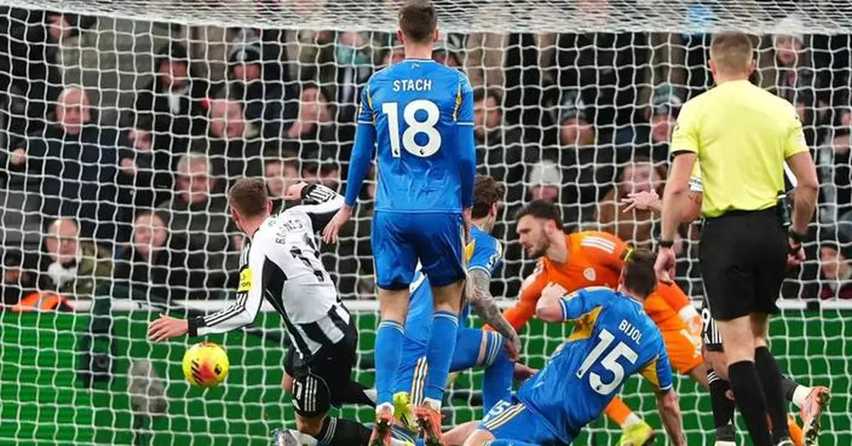 Schär carried off with serious-looking ankle injury for Newcastle in Premier League