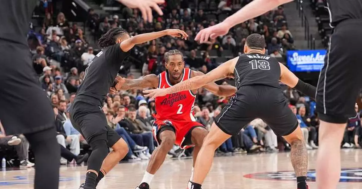Kawhi Leonard, James Harden fuel fast start as Clippers rout Nets 126-89