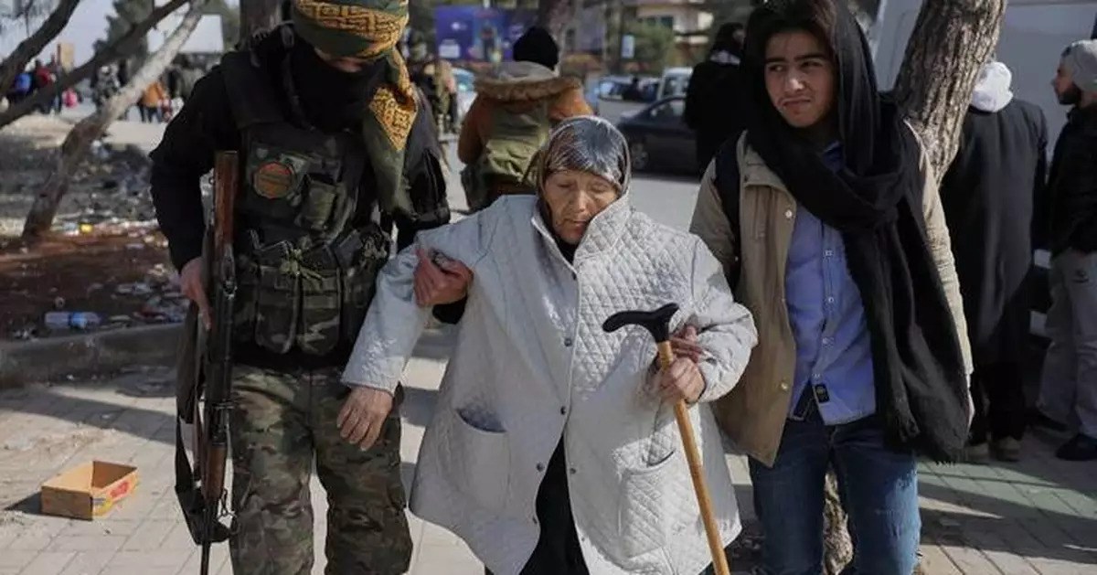 Civilians flee Aleppo as clashes between Syrian government and Kurdish forces escalate