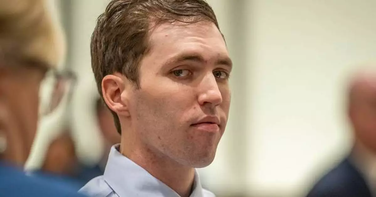 Defendant in Charlie Kirk's killing asks judge to disqualify prosecutors
