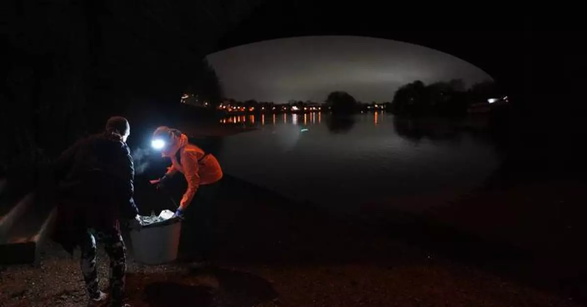 Combining exercise with volunteering works out for members of a UK alternative to gyms