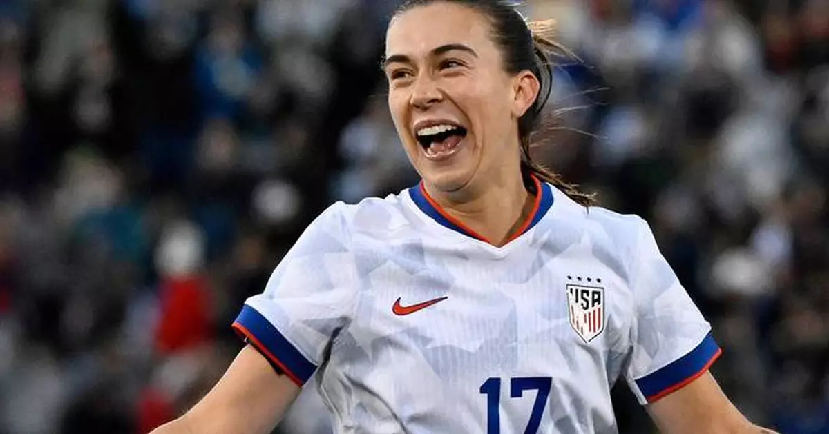 Manchester City lands US midfielder Sam Coffey to bolster WSL title bid